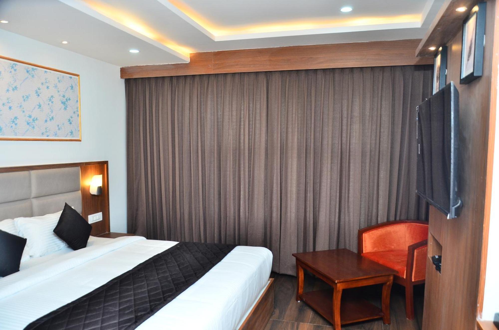 Hotel Eyrie Nest Bangalore Ngoại thất bức ảnh